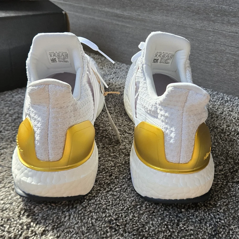 Adidas ULTRABOOST 4.0 DNA SHOES NEW size 9 - Picture 5 of 13